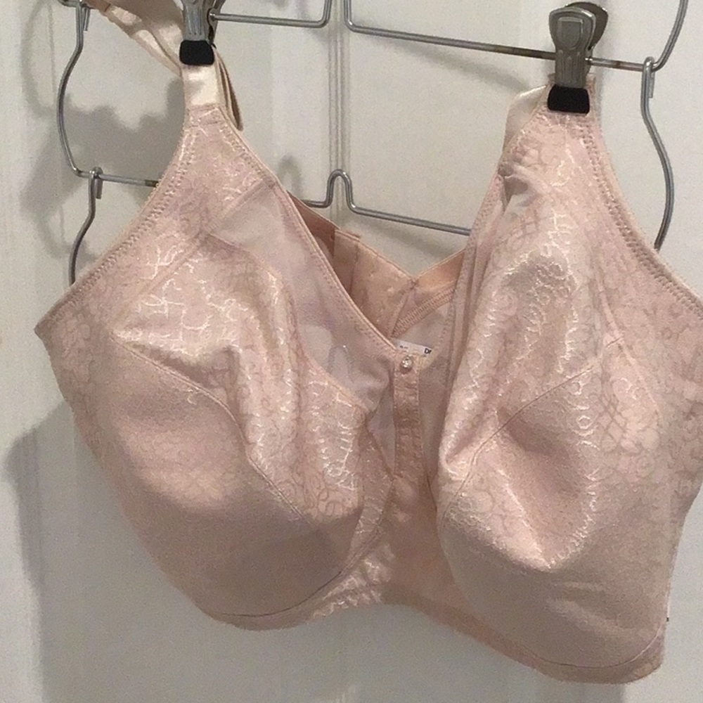 Just My Size wireless full coverage bra 46DDD beige $8